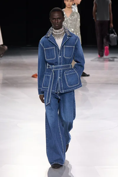 Look 54